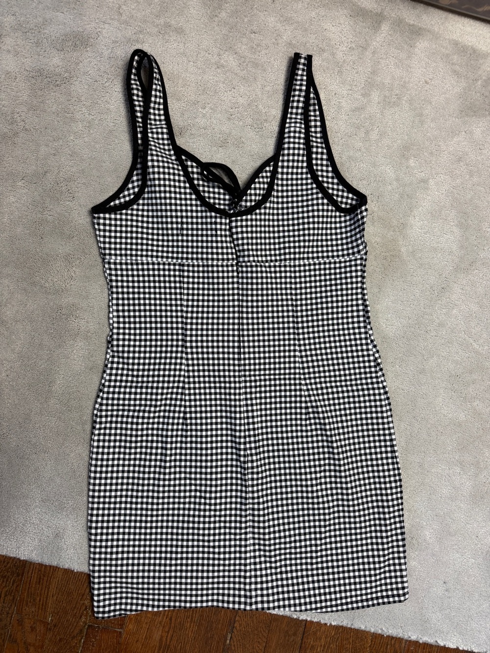 Urban Outfitters Amor tie-front bodycon mini dress bow black white plaid gingham - Picture 4 of 7